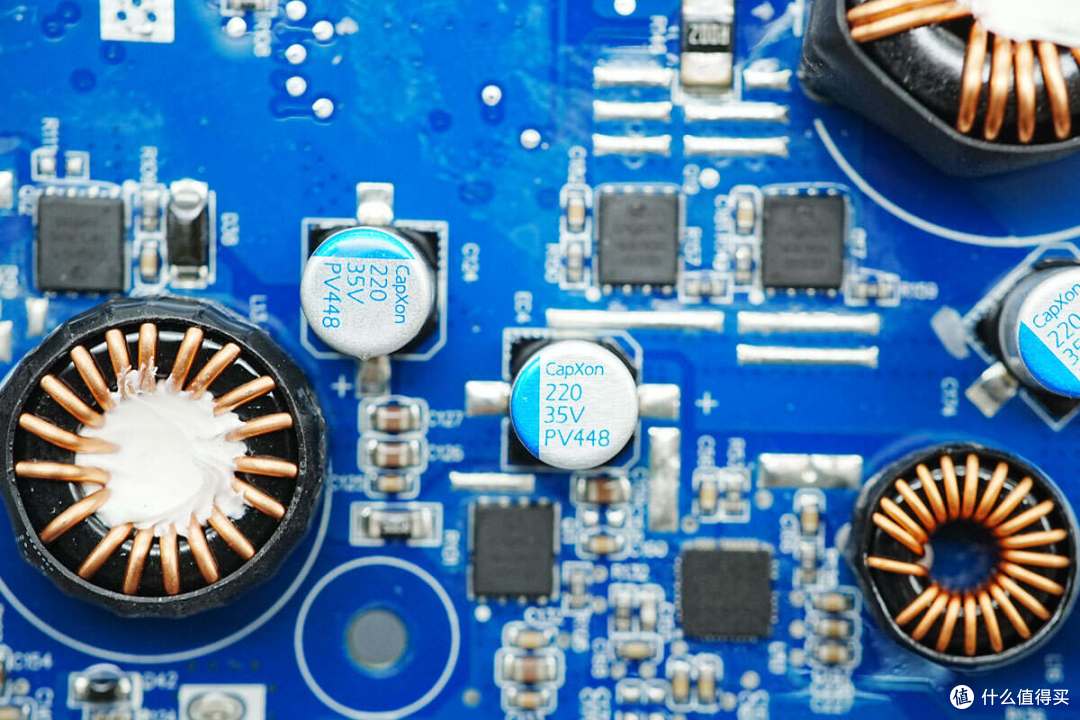 循环寿命超4000次,电小二户外电源2000 Pro 2拆解