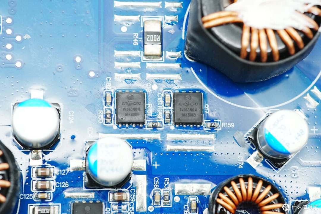 循环寿命超4000次,电小二户外电源2000 Pro 2拆解