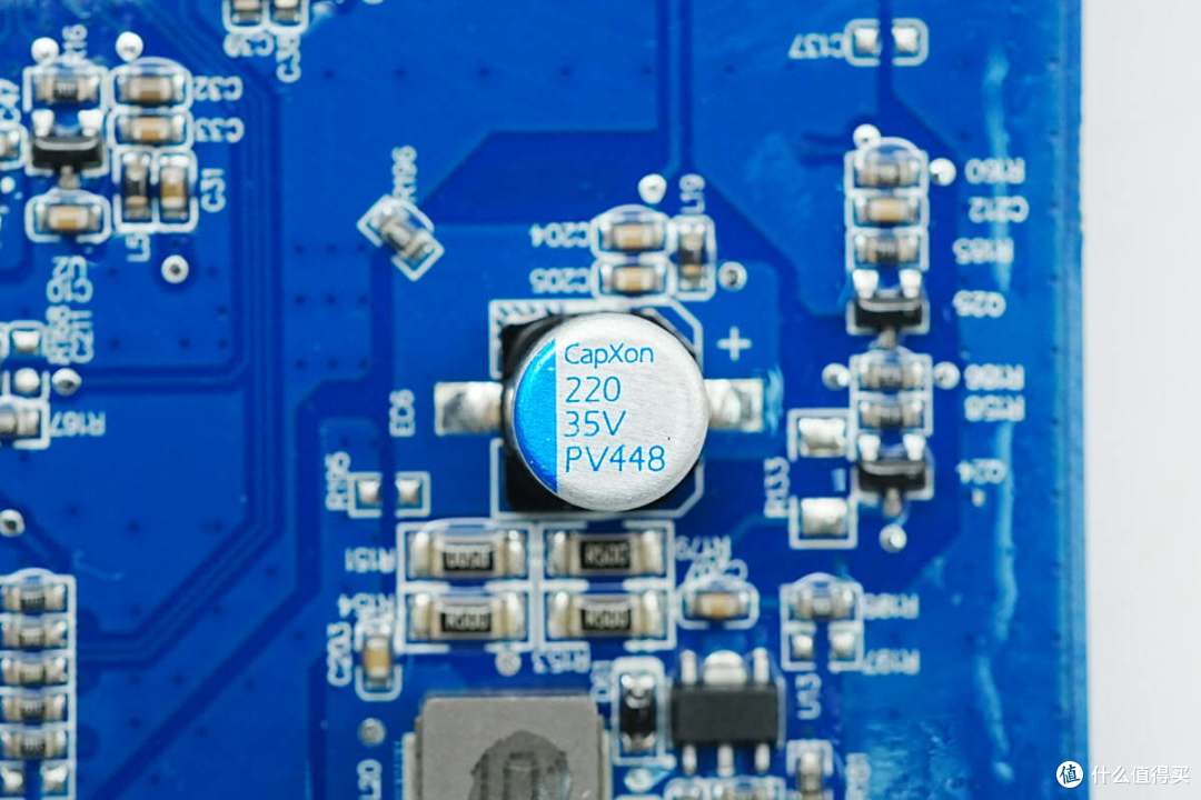 循环寿命超4000次,电小二户外电源2000 Pro 2拆解
