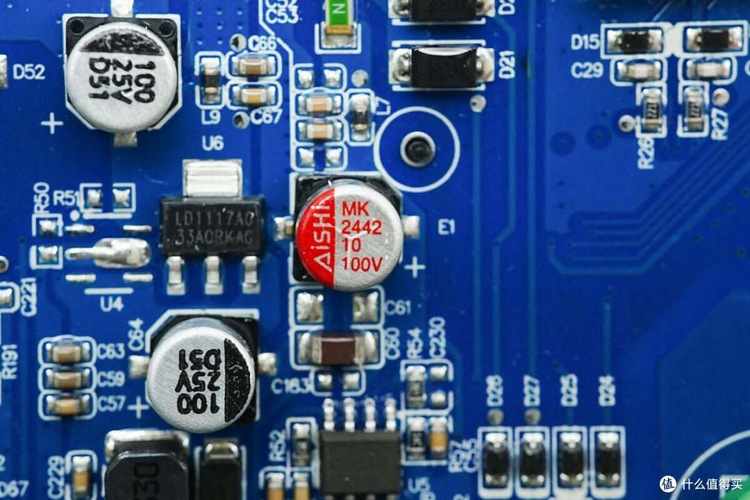 循环寿命超4000次,电小二户外电源2000 Pro 2拆解
