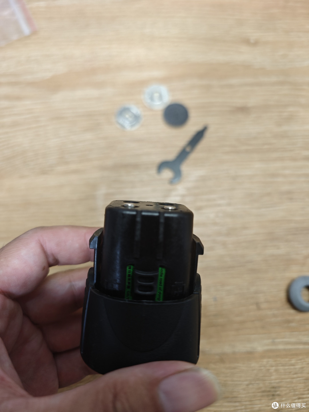 可以看到电池