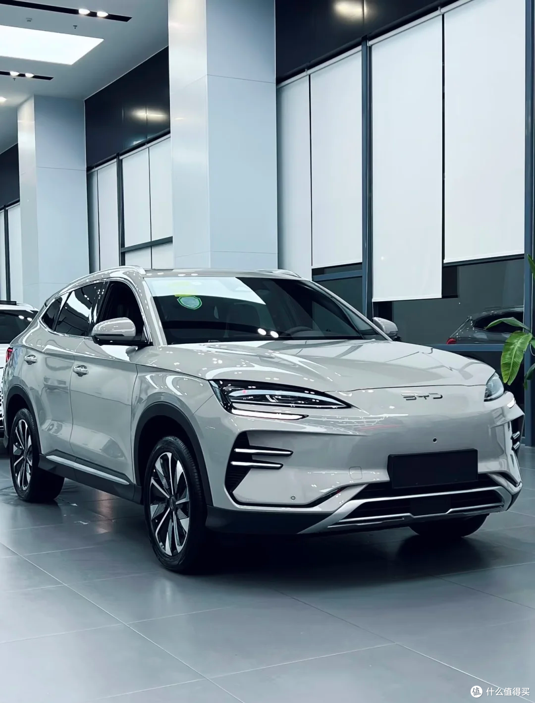 惊喜！比亚迪宋 PLUS EV 降价啦