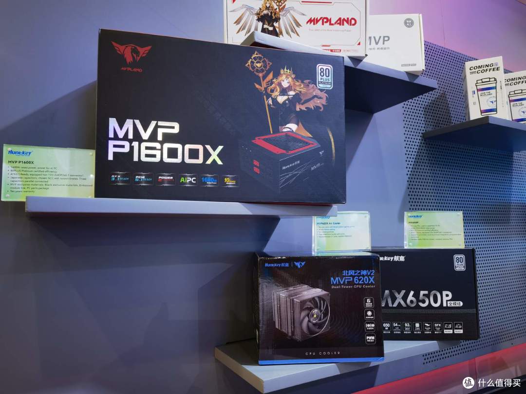 直击AI电源革命!航嘉携300W-3200W全栈电源方案闪耀COMPUTEX2025
