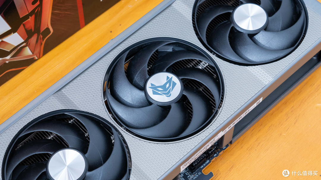 16GB显存的60系显卡:蓝宝石 RX 9060 XT 16GB显卡评测