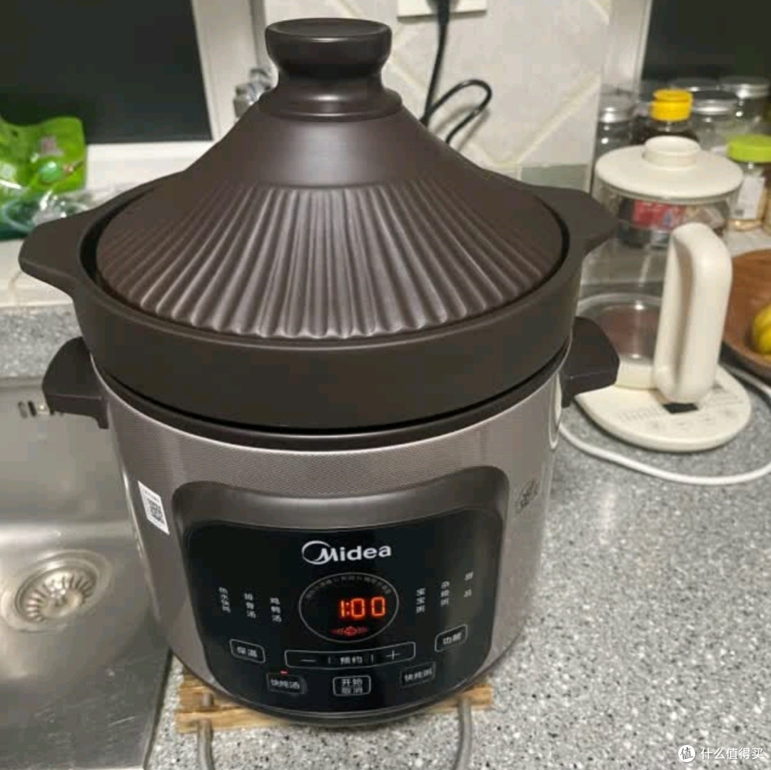 美的7L快炖电炖锅:家庭煲汤的明智之选