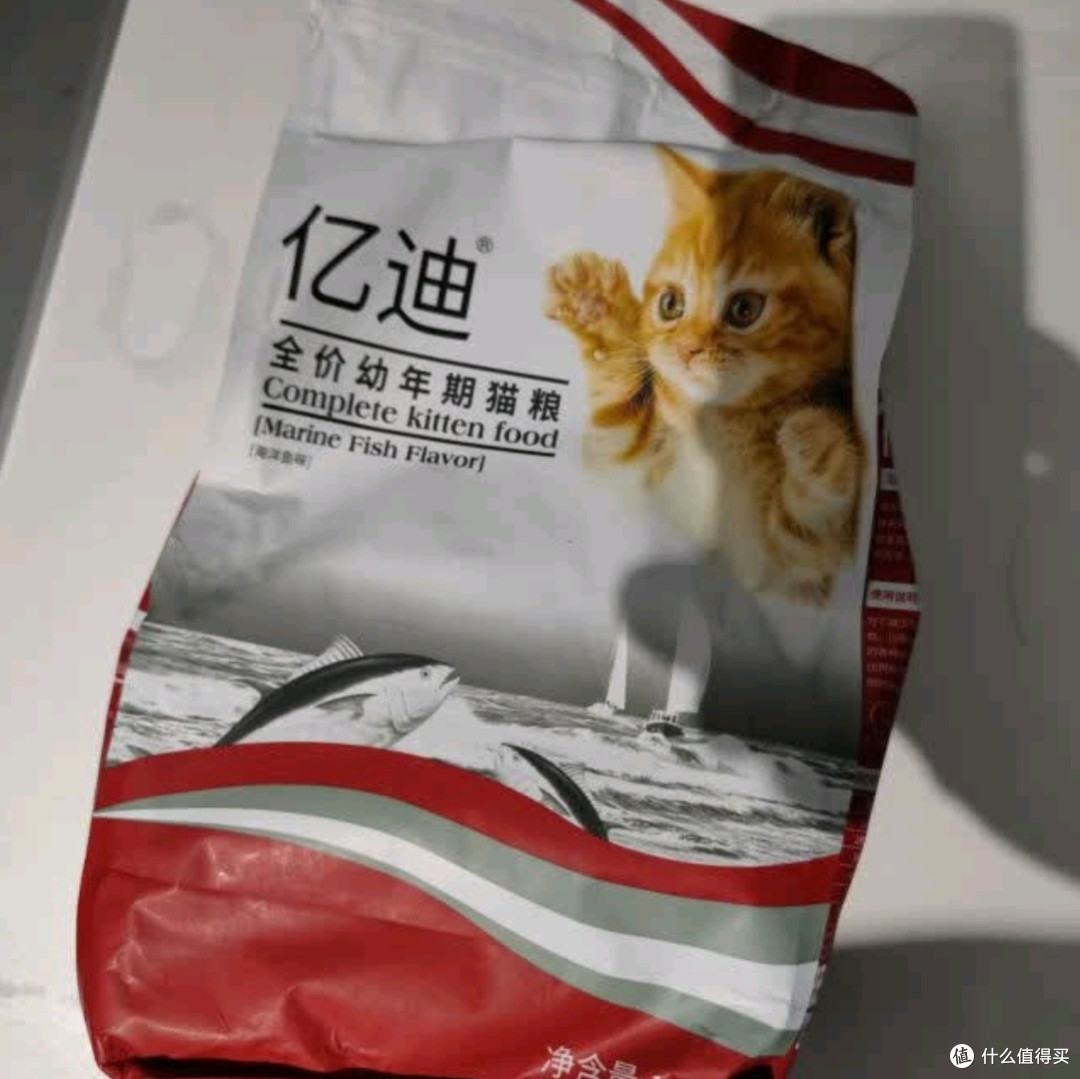 亿迪幼猫粮:专为1-12月龄蓝猫英短美短小猫打造的离乳期全价奶糕