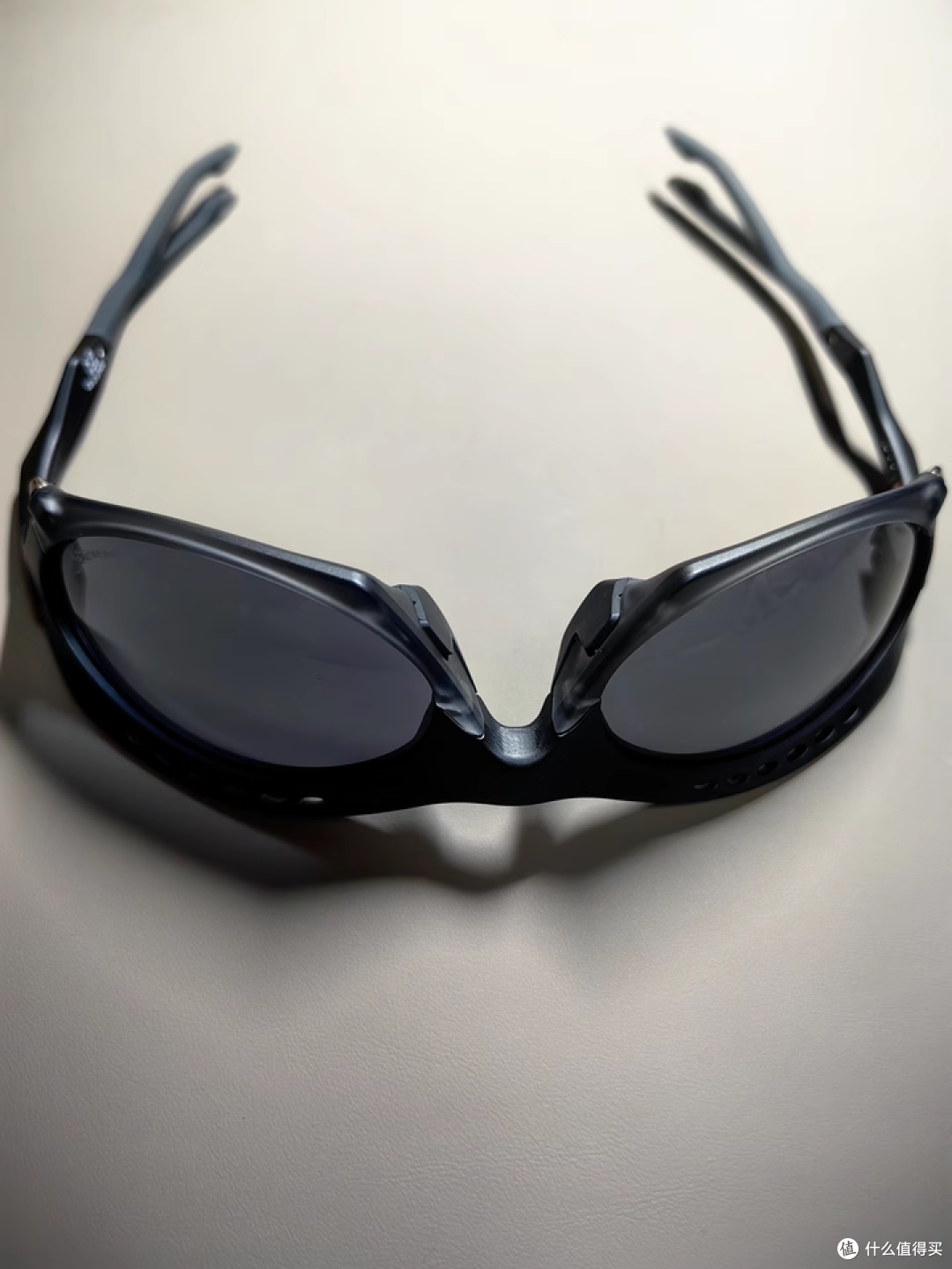 复古又能打!Oakley PLANTARIS 眼镜让骑行超有范儿😎