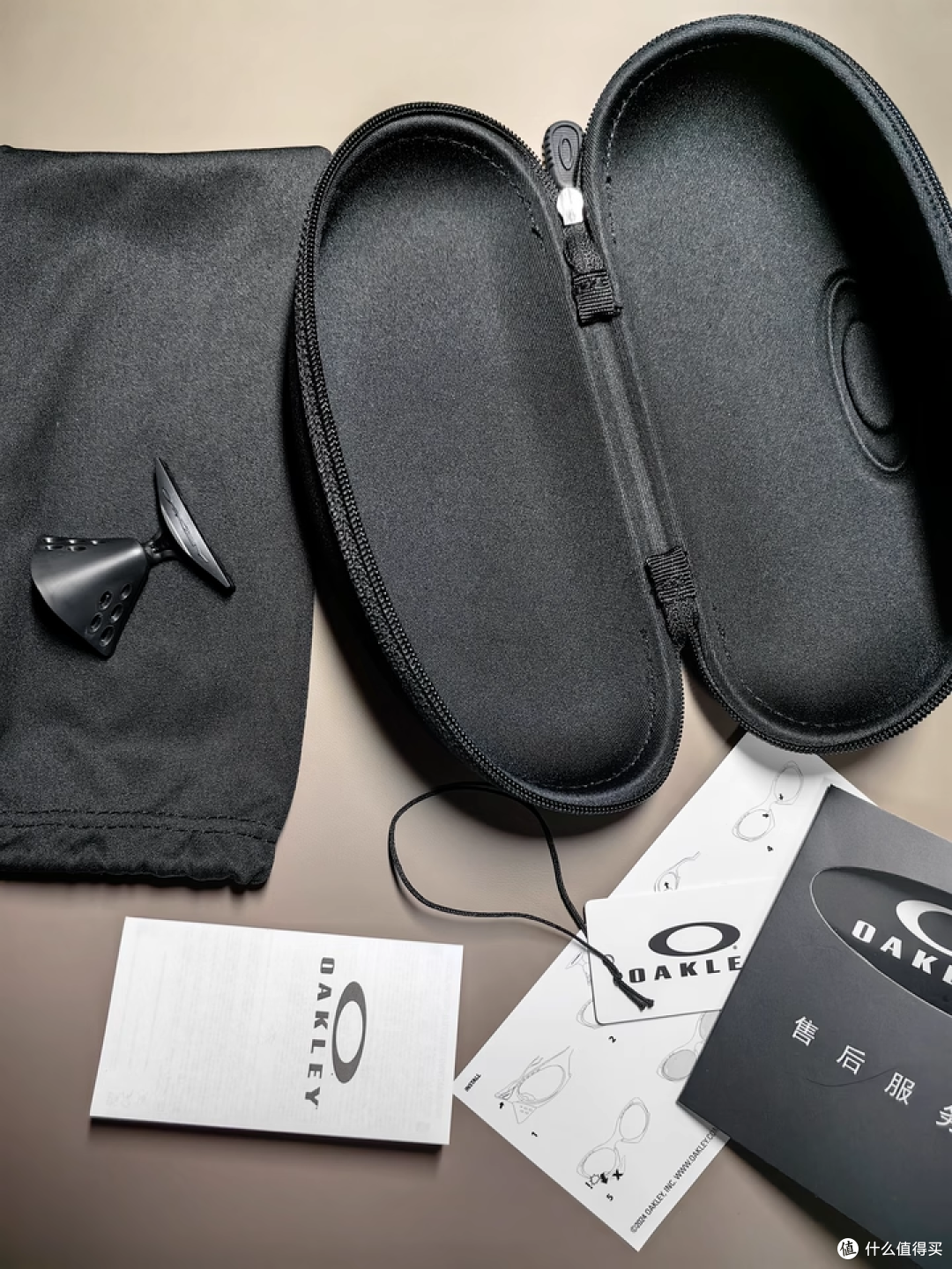 复古又能打!Oakley PLANTARIS 眼镜让骑行超有范儿😎