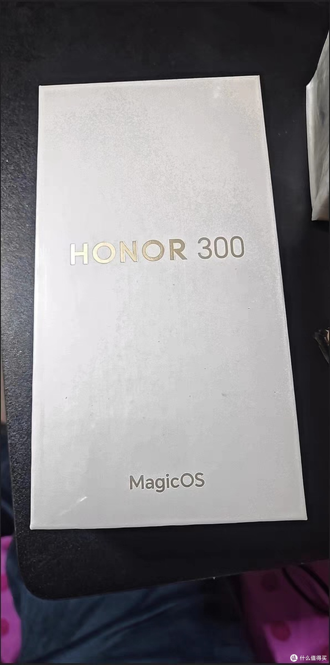 荣耀300，重塑游戏与续航体验