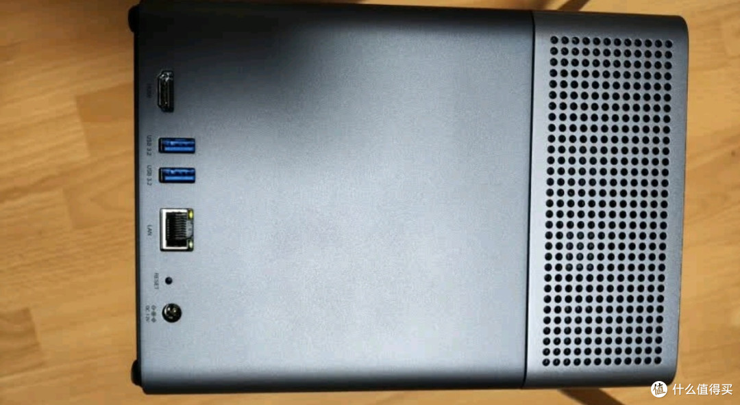 绿联私有云DH4300Plus，真的值得入手吗？