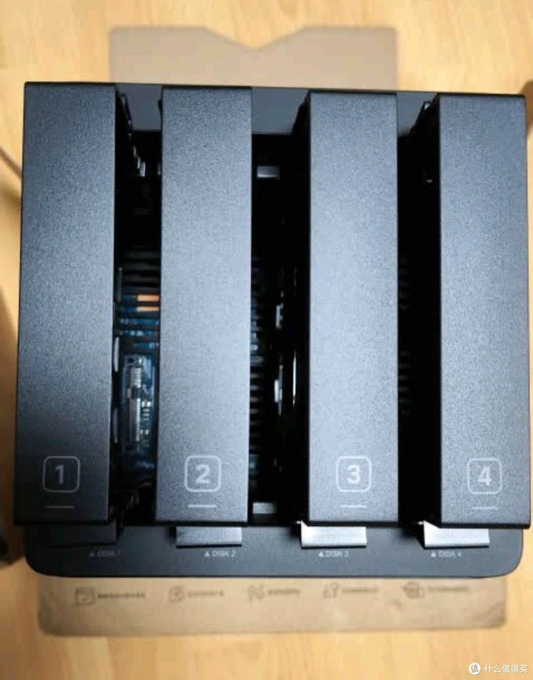 绿联私有云DH4300Plus，真的值得入手吗？