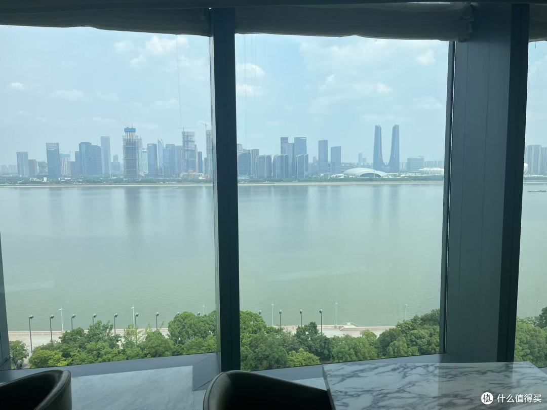 杭州钱江万豪随记:打工人的江景偷闲——上