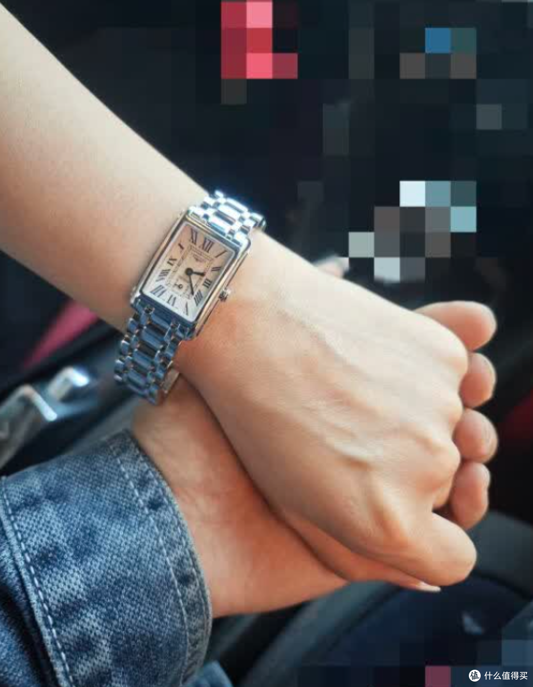 浪琴黛绰维纳系列石英钢带女表全体验:优雅时计的多面解析