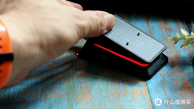 双模轻量化高精度电竞鼠标,我选雷柏VT7系列。