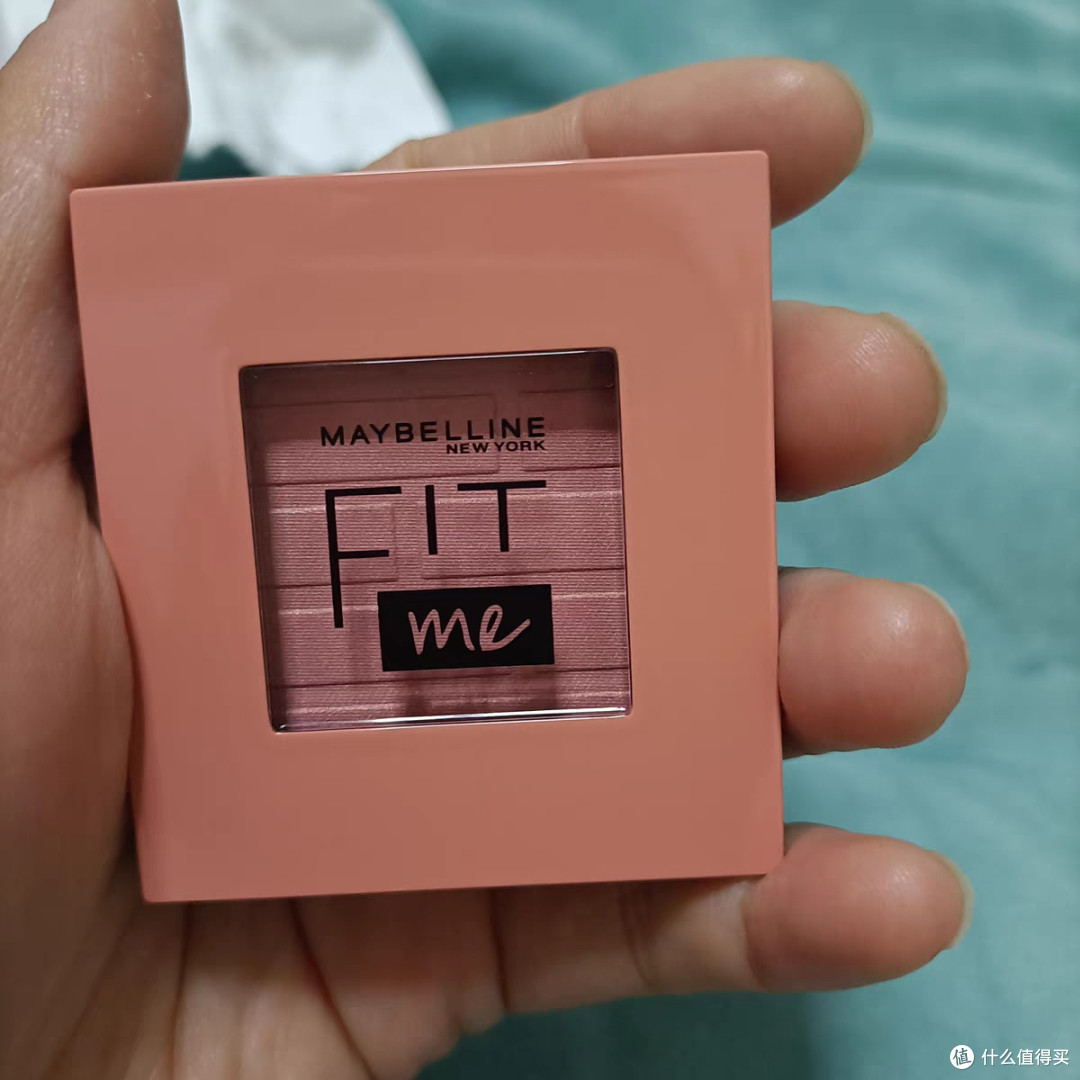 挖到一款不挑皮的腮红！美宝莲小粉砖腮红