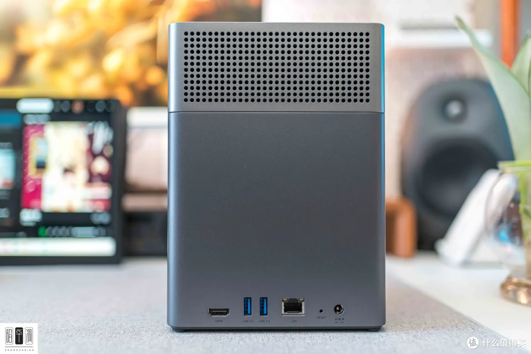 绿联DH4300 Plus:家庭数据枢纽新选择,影音、相册、共享全搞定