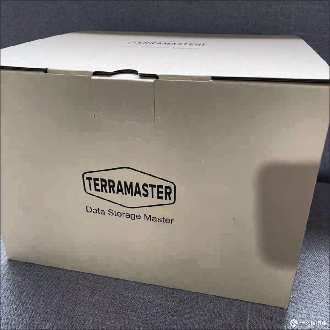 我的数据管家:铁威马F4-424 16G NAS
