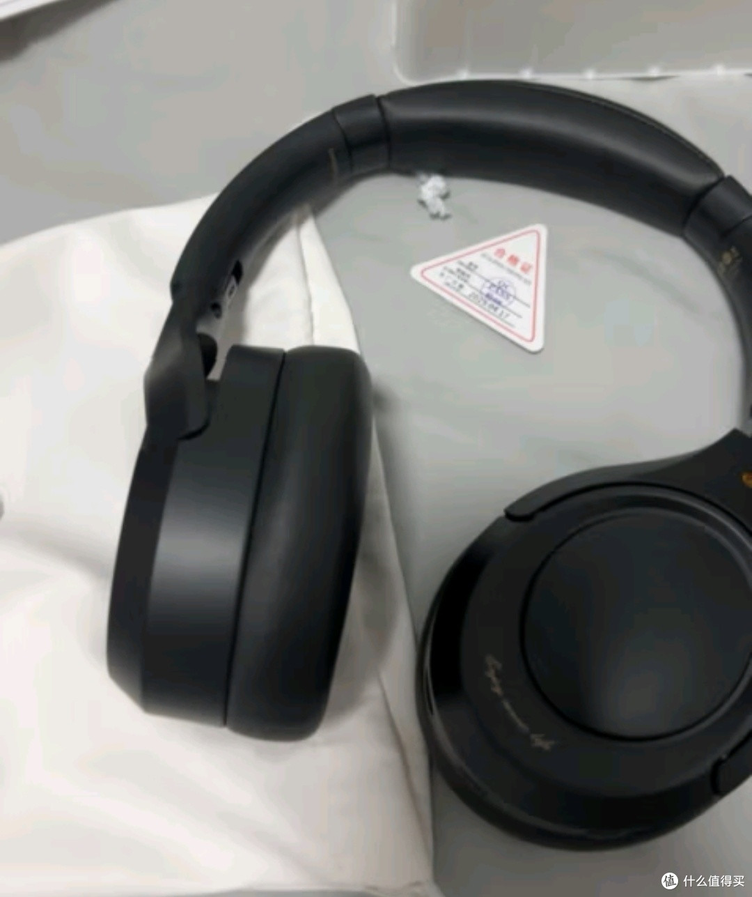 ✨iKF King Pro 2.0🎧:头戴式降噪新宠,游戏音乐两不误!