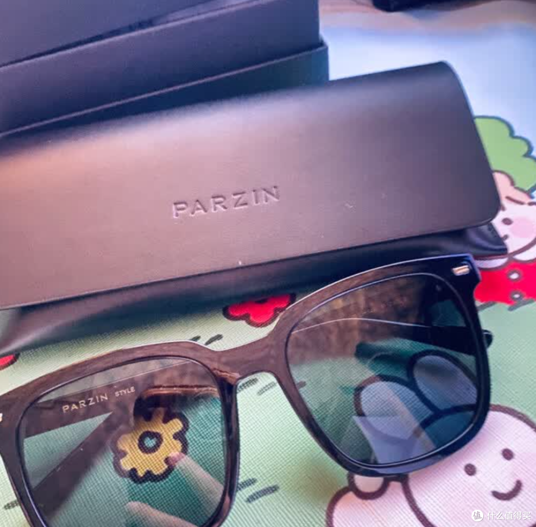 挑花眼入的墨镜,竟成我夏日救命神器!