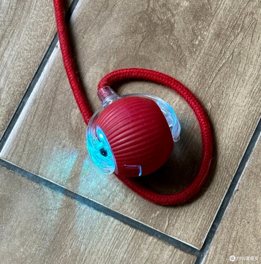 【智能突突球·红色遛宠神器】自动逗猫+遛狗双模式!