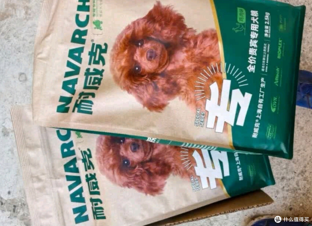 耐威克雪纳瑞专用狗粮：以鸡肉之鲜，滋养雪纳瑞的每一步成长