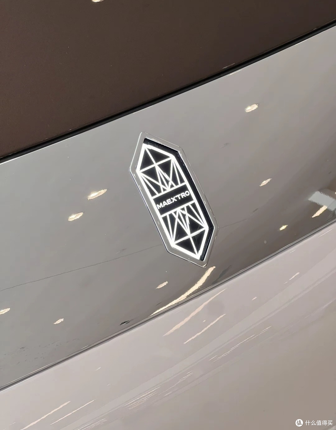 尊界S800:科技旗舰的璀璨登场