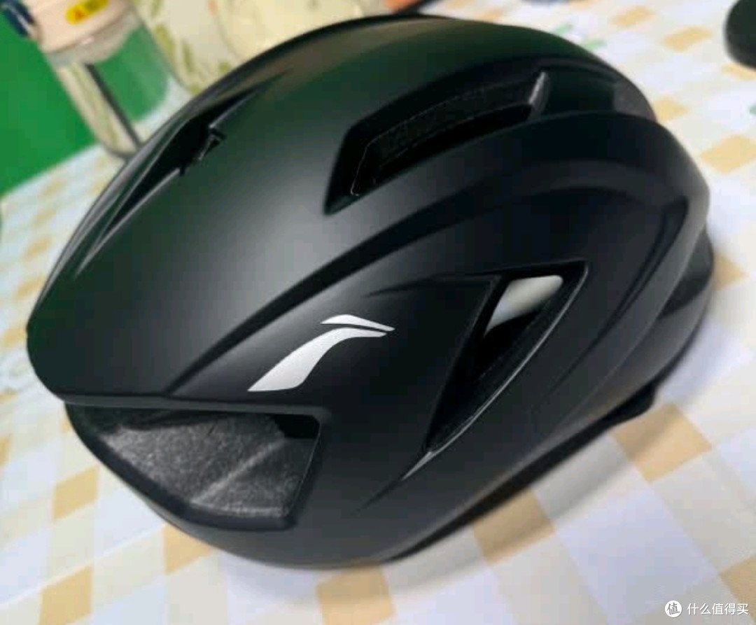 高强度外壳EPS缓冲骑行头盔