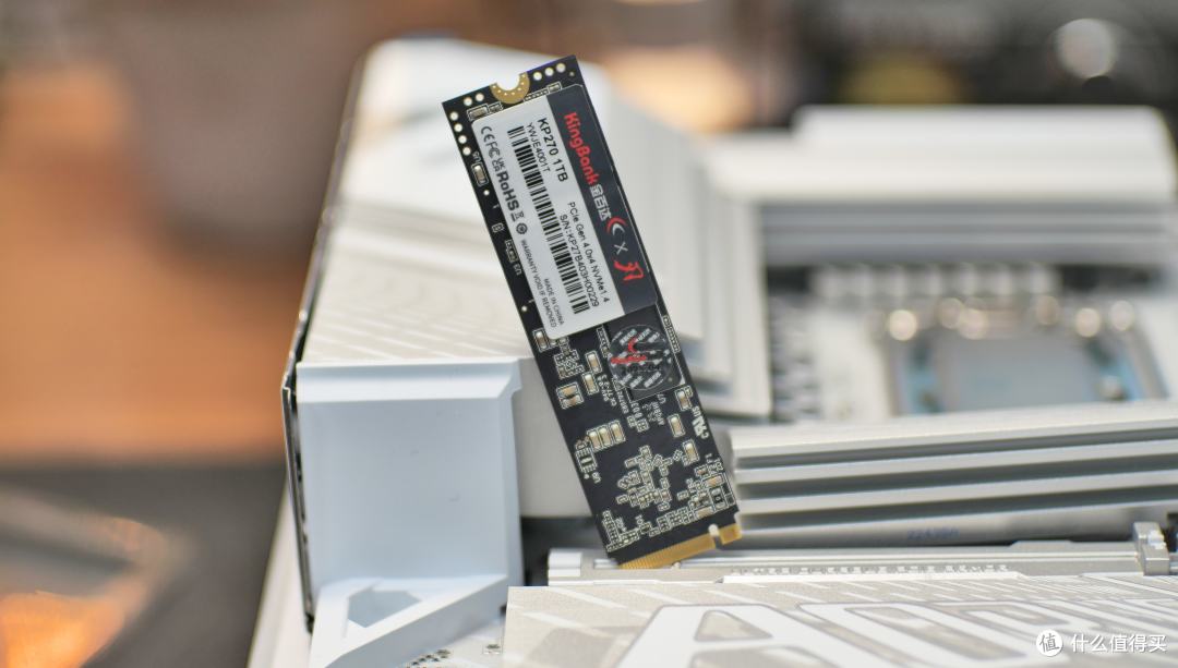 PCIe4大容量高速固态回归正常价位,金百达固态KP270实测分享