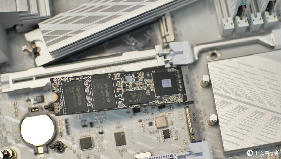 PCIe4大容量高速固态回归正常价位,金百达固态KP270实测分享