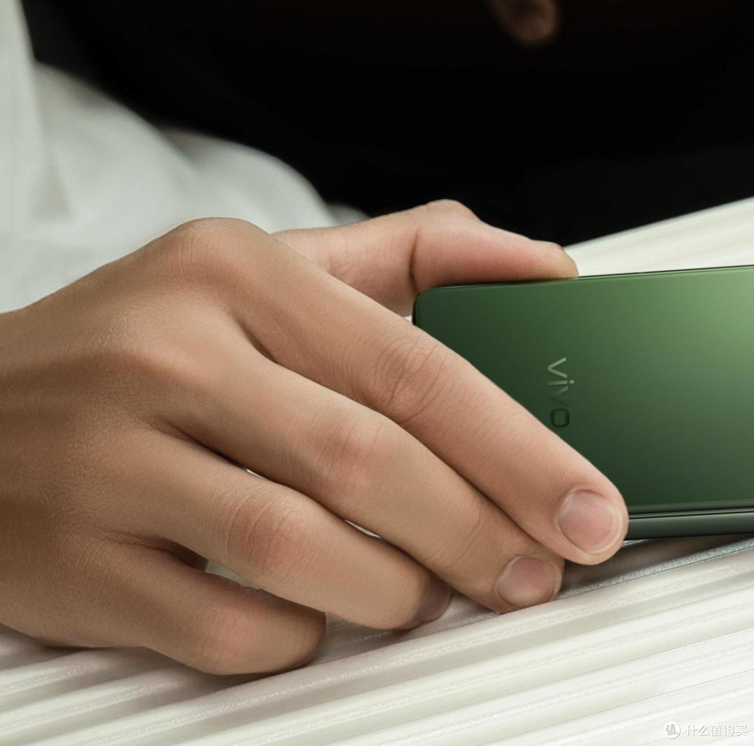 vivo X Fold5大升级 华为折叠都做不到这点