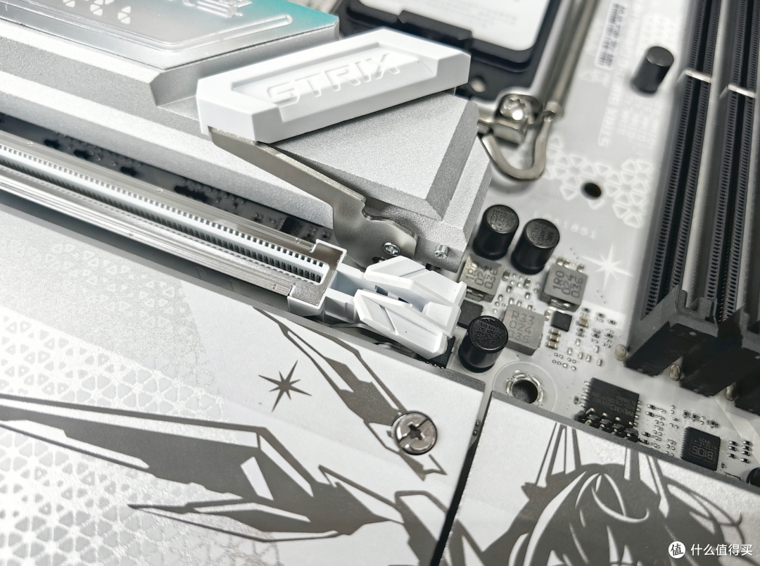 Ultra 265K处理器搭配ROG B860G主板后不到1400,就算炸了也香啊