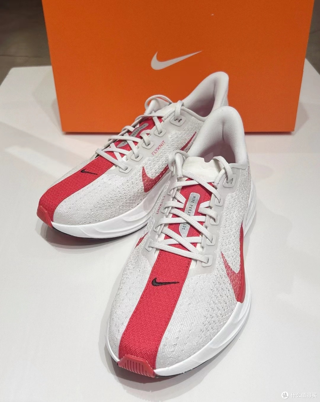Nike Pegasus Plus:出道即巅峰的速度机器