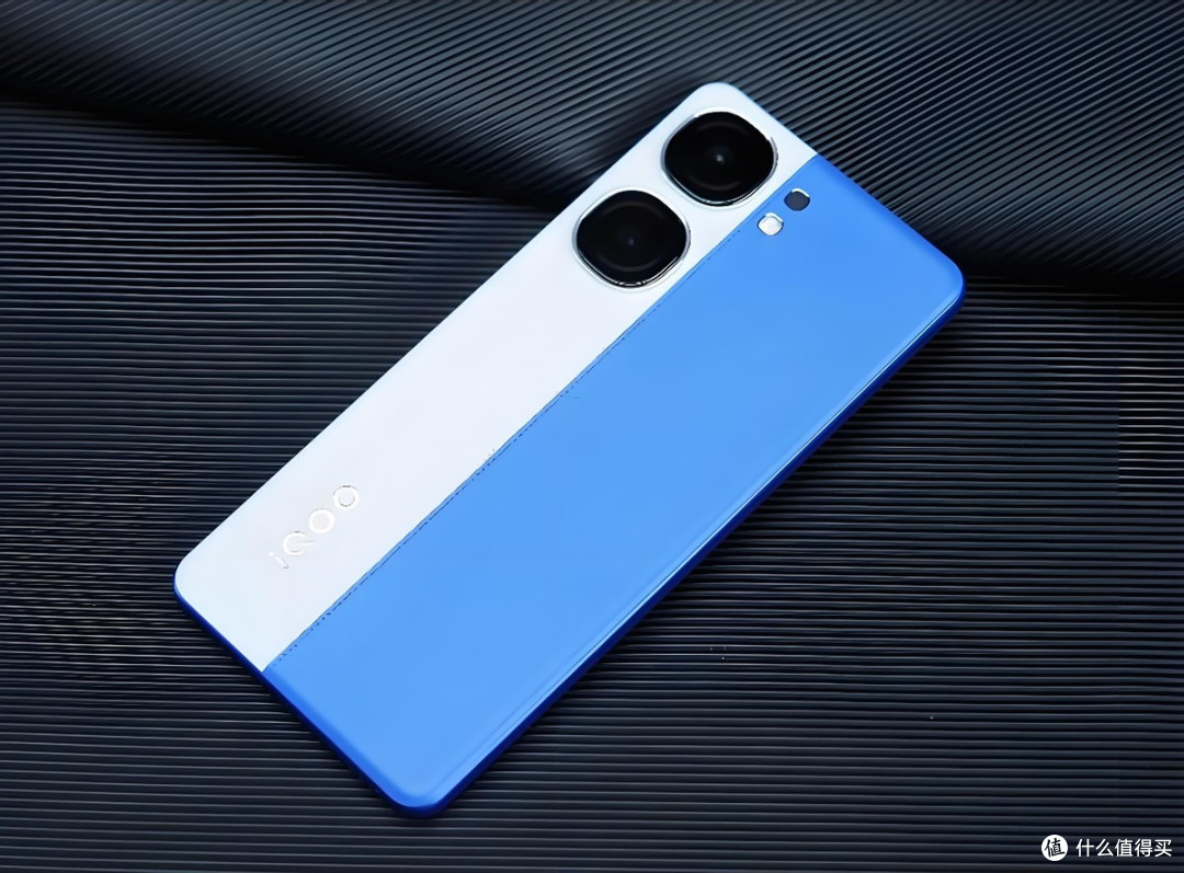 vivo在618半价清仓,从3599元跌至1852元,16GB+512GB+骁龙8Gen3