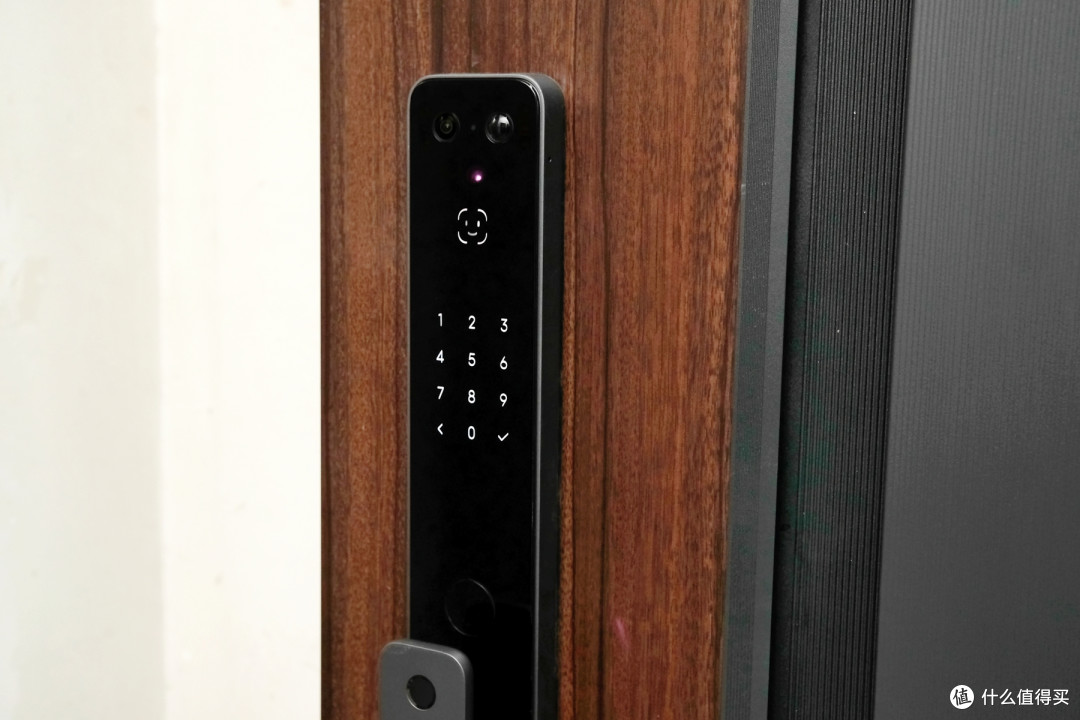 装上新大门的第一件事,就是换上小米智能门锁2 Pro!