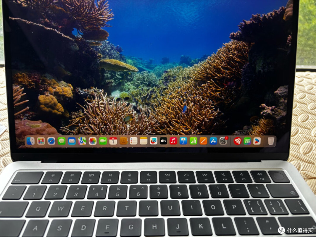 大学生不该买Mac电脑?MacBook Air和PC迷你主机,是最佳拍档?