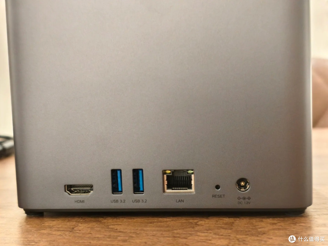 绿联DH4300 Plus：家庭存储新宠