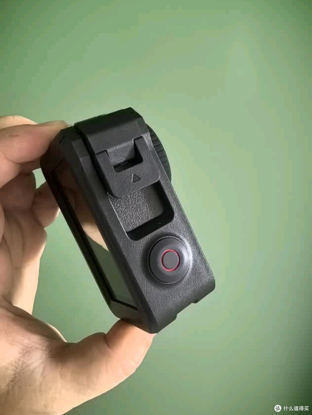 大疆Osmo Action 5 Pro:超旗舰画质,运动摄影新巅峰