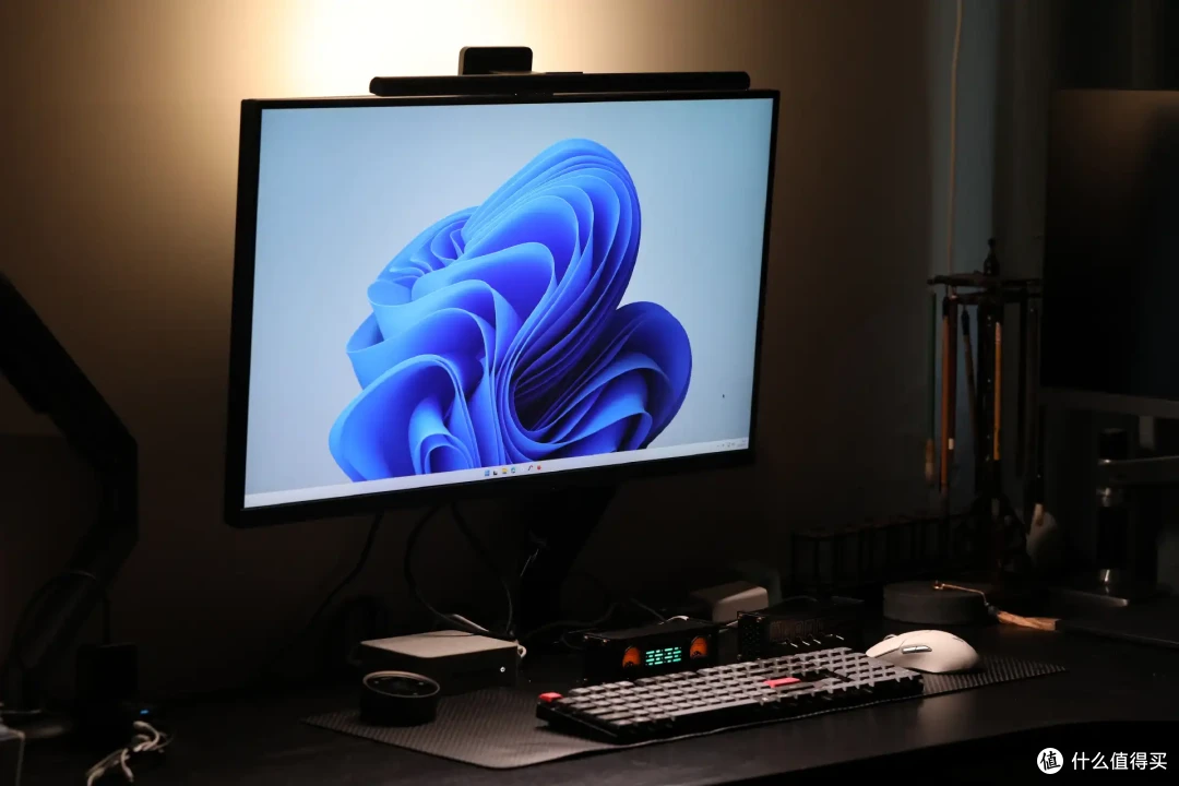 王者归来,明基 ScreenBar Halo 2 屏幕挂灯深度评测