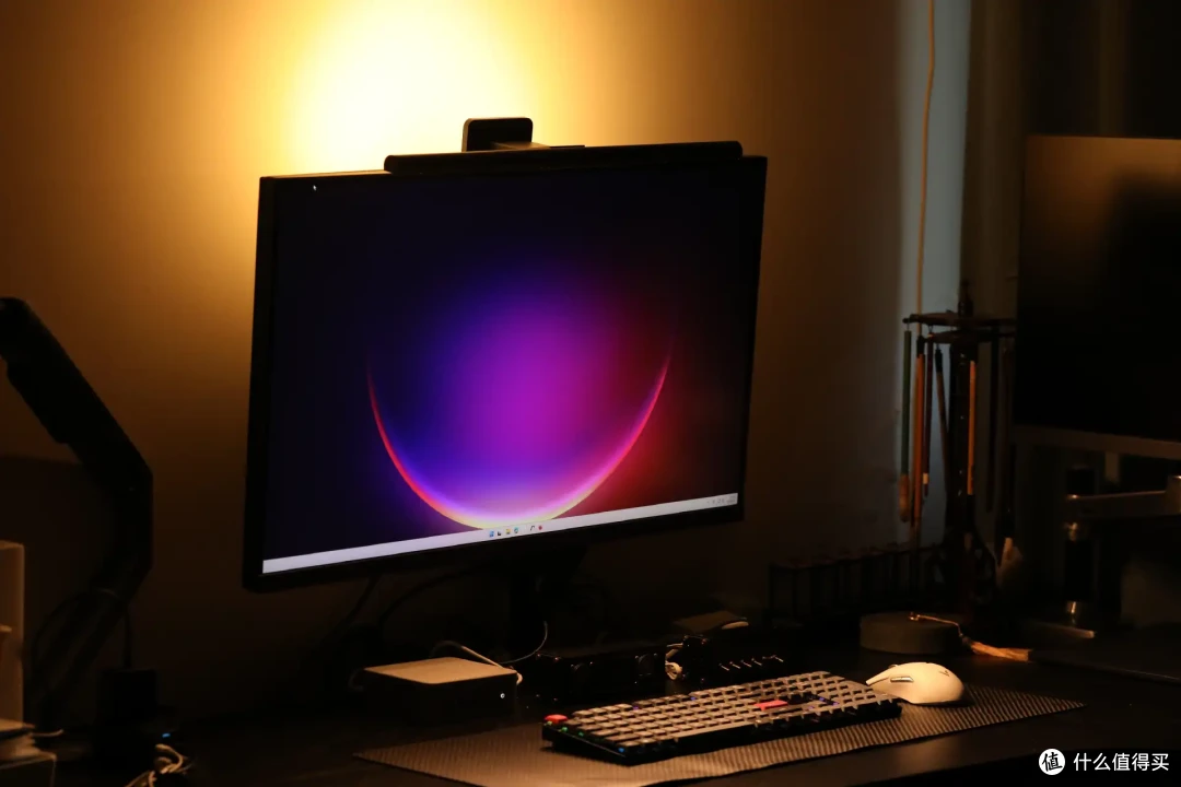 王者归来,明基 ScreenBar Halo 2 屏幕挂灯深度评测