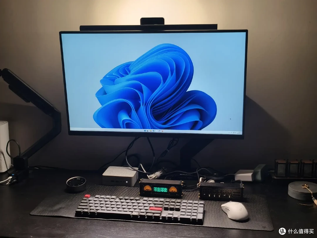 王者归来,明基 ScreenBar Halo 2 屏幕挂灯深度评测