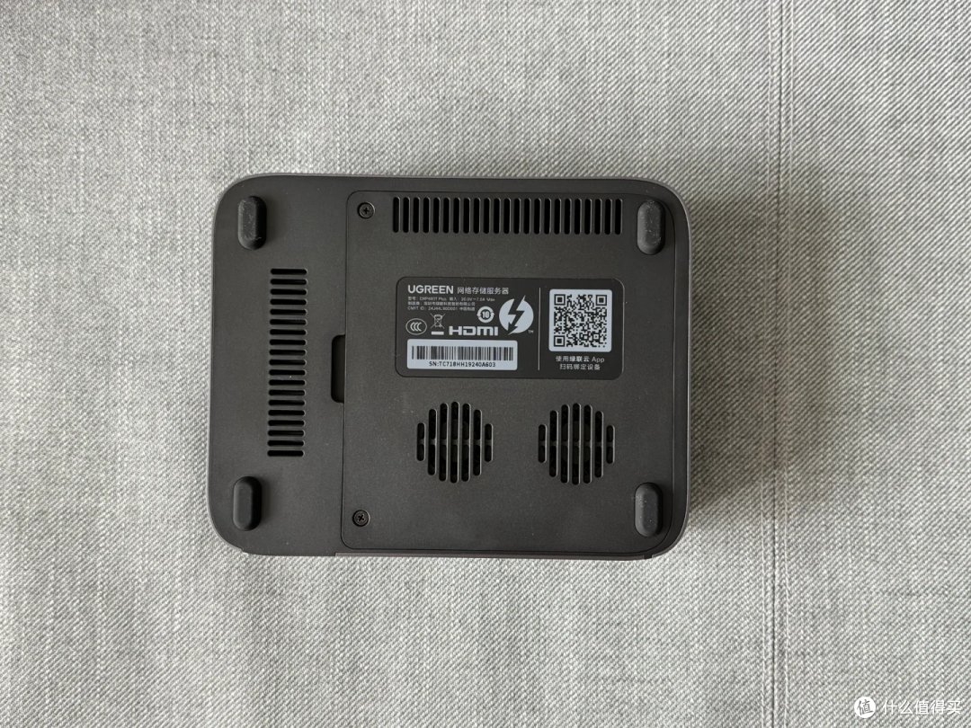 普通家庭别跟风！全闪 NAS 真正适合这三类用户