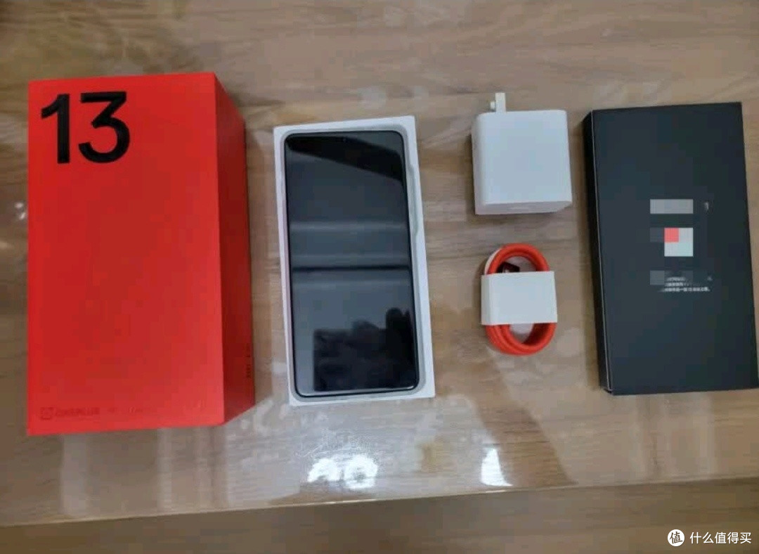 一加 13 16GB+512GB 白露晨曦 国家补贴 高通骁龙®8至尊版 