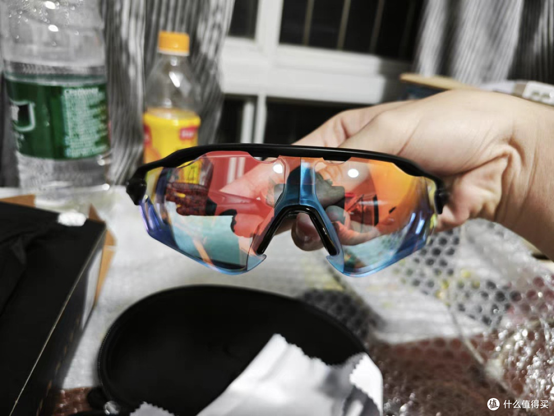 骑行眼镜大揭秘:Oakley Radar EV的卓越之处