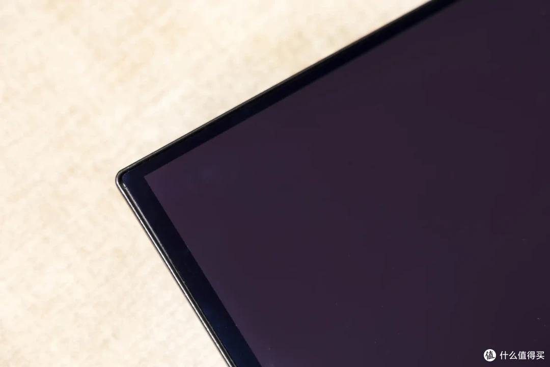 角逐高性价比的顶级电竞显示器,微星MAG 272UP QD-OLED X24流光