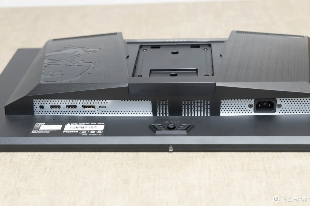 角逐高性价比的顶级电竞显示器,微星MAG 272UP QD-OLED X24流光