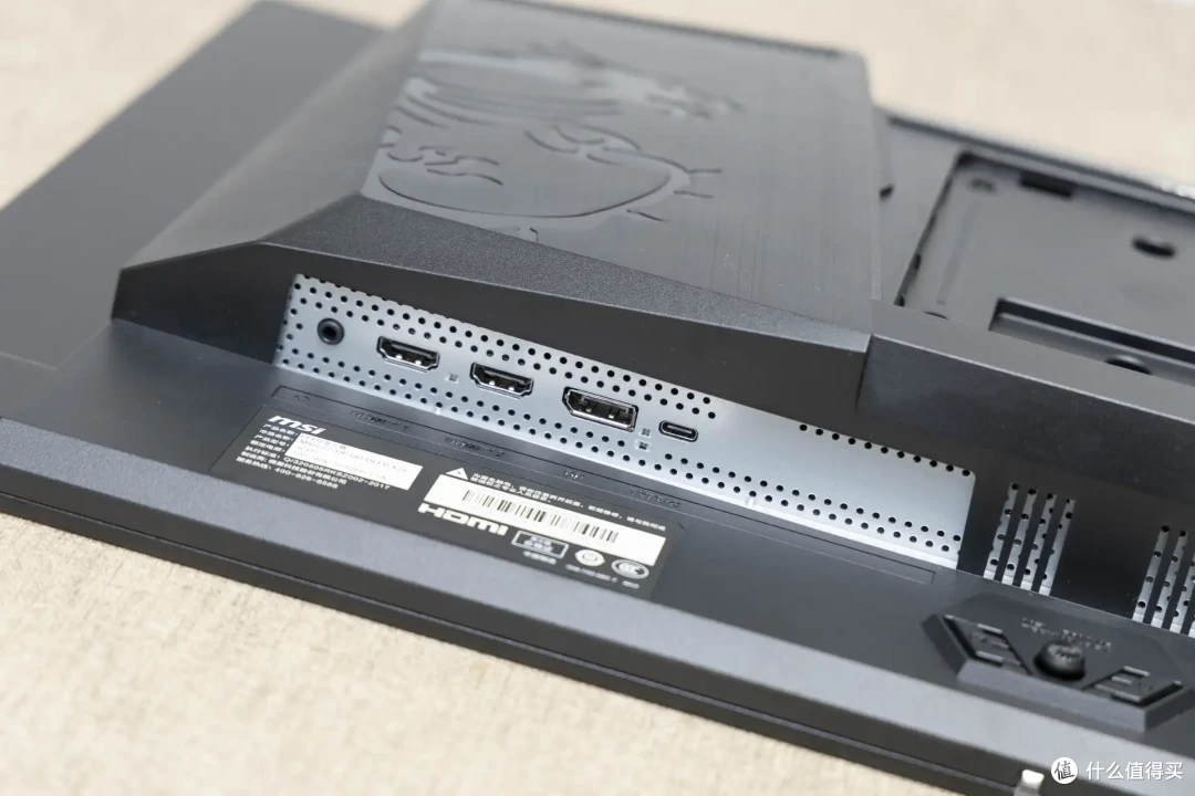 角逐高性价比的顶级电竞显示器,微星MAG 272UP QD-OLED X24流光