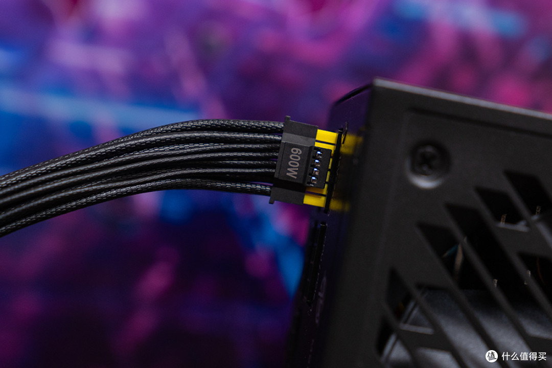 微星暗黑家族新成员,MPG A1000GS PCIE5电源上手体验