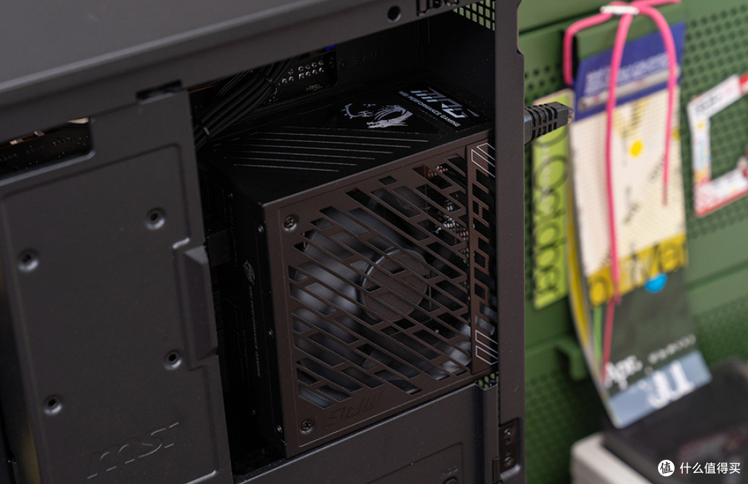 微星暗黑家族新成员,MPG A1000GS PCIE5电源上手体验