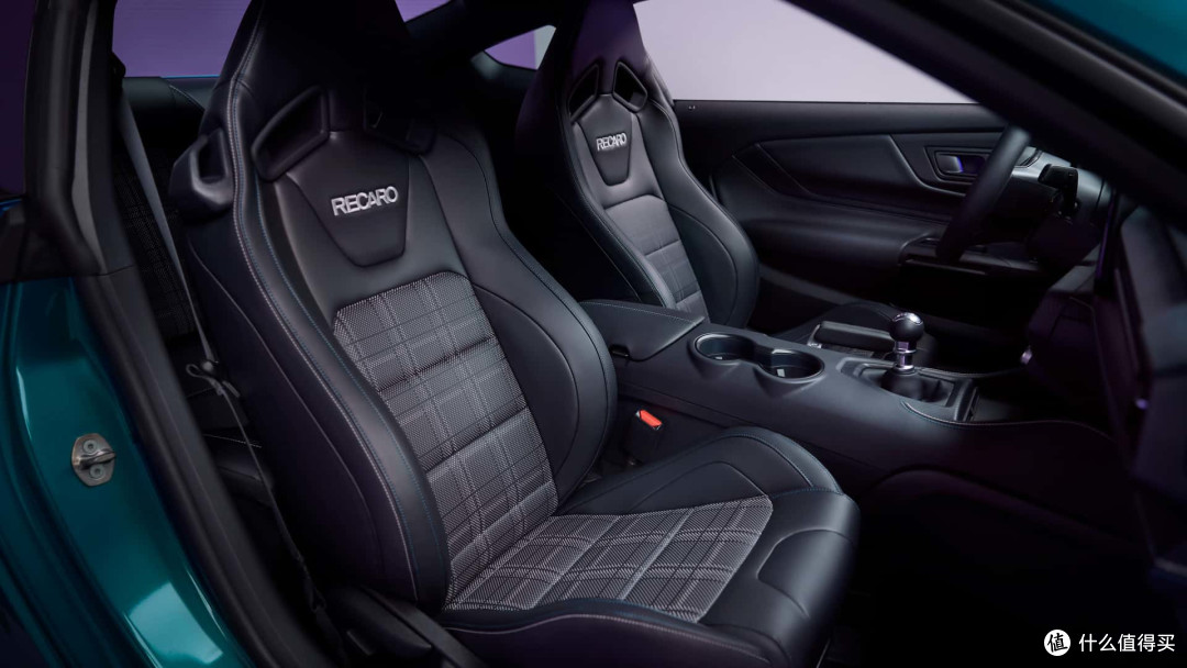 福特发布2026款Mustang全新外观套件FX Pack:再现80年代怀旧风