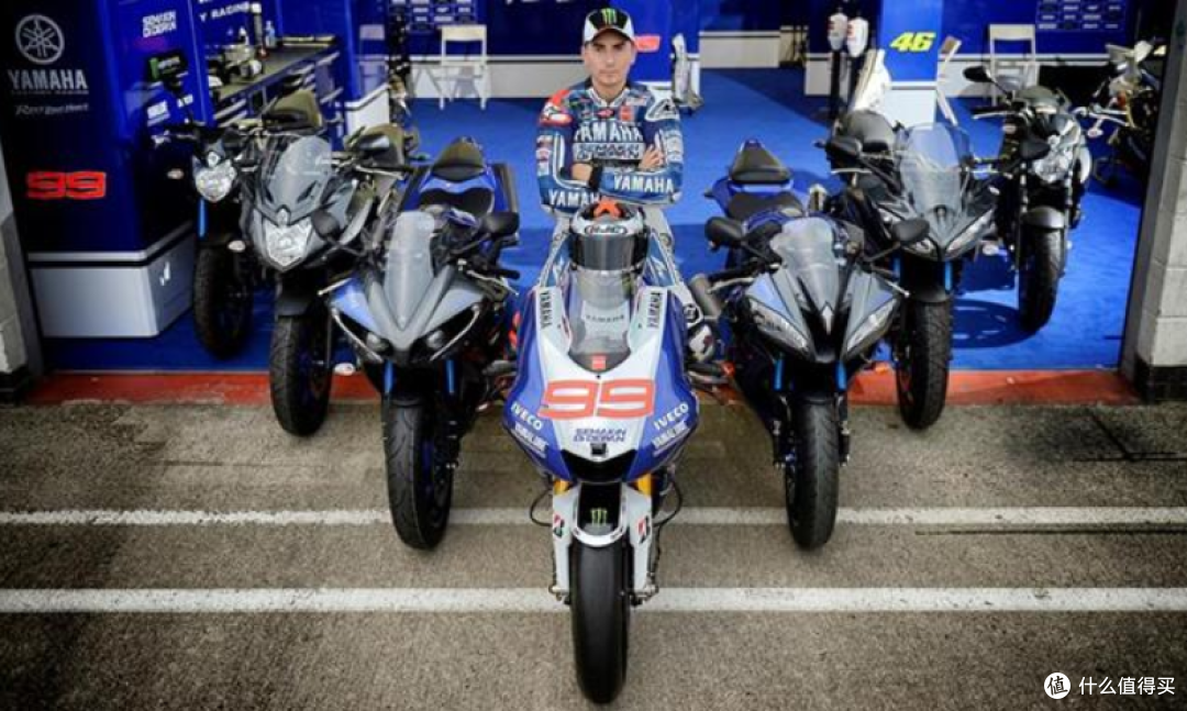 2014年雅马哈YZF-R1 RACE BLU高性能摩托车
